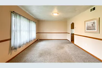 1916 South Dr, Hopewell Township, PA 15001 - Photo 7