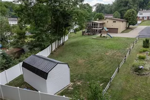 3269 Forest Rd, Bethel Park, PA 15102 - Photo 29