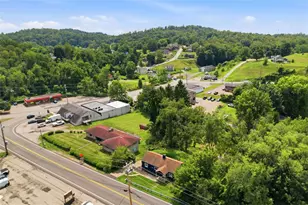 1048 Unity Center Rd, Pittsburgh, PA 15239 - Photo 33
