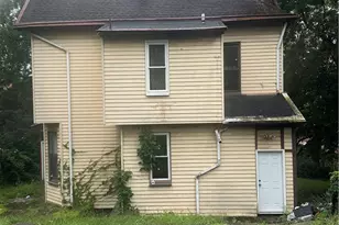 742 Chartiers Ave, McKees Rocks, PA 15136 - Photo 3