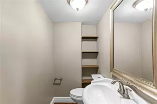 5920 Alder St, Pittsburgh, PA 15232 - Photo 13