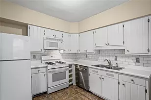 5920 Alder St, Pittsburgh, PA 15232 - Photo 11