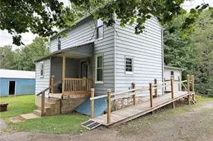 561 Chestnut Ridge Rd, Derry Township, PA 15650 - Photo 3