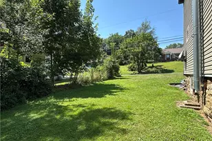 404 Franklin St, Marion Township, PA 16214 - Photo 17