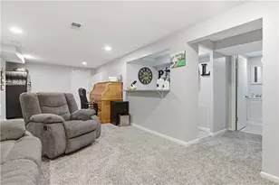1635 Collins Ave, Jefferson Hills, PA 15025 - Photo 17