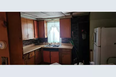915 Border Avenue, Ellwood City, PA 16117 - Photo 21