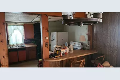 915 Border Avenue, Ellwood City, PA 16117 - Photo 19