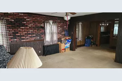 915 Border Avenue, Ellwood City, PA 16117 - Photo 11