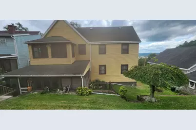 915 Border Avenue, Ellwood City, PA 16117 - Photo 3