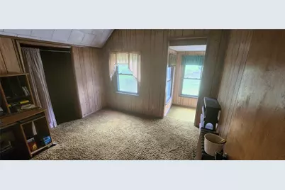 915 Border Avenue, Ellwood City, PA 16117 - Photo 25