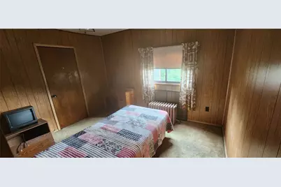 915 Border Avenue, Ellwood City, PA 16117 - Photo 23