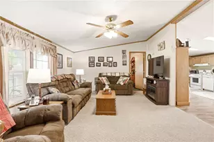 166 Waterloo St, Somerset Township, PA 15541 - Photo 5