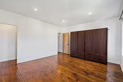 5114 Natrona Way, Pittsburgh, PA 15201 - Photo 9