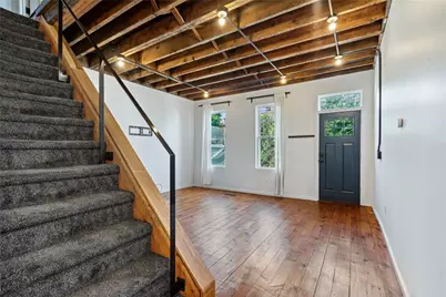 5114 Natrona Way, Pittsburgh, PA 15201 - Photo 3