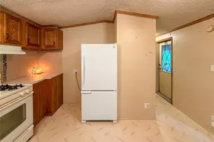 10011 Seminole Trail, Shenango, PA 16424 - Photo 11