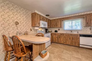 632 Pitcairn Ave, Jeannette, PA 15644 - Photo 5