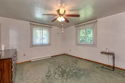 632 Pitcairn Avenue, Jeannette, PA 15644 - Photo 13