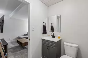 8042 Woodcreek Dr, Bridgeville, PA 15017 - Photo 37