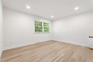 3206 Brunton Dr, Pittsburgh, PA 15116 - Photo 29