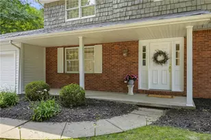 3206 Brunton Dr, Pittsburgh, PA 15116 - Photo 3