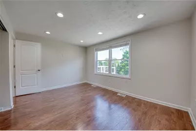 358 Toura Dr, Pittsburgh, PA 15236 - Photo 23