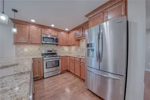 358 Toura Dr, Pittsburgh, PA 15236 - Photo 17