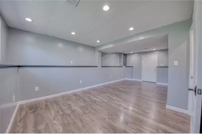 358 Toura Dr, Pittsburgh, PA 15236 - Photo 33