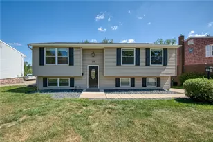 358 Toura Dr, Pittsburgh, PA 15236 - Photo 1