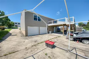 358 Toura Dr, Pittsburgh, PA 15236 - Photo 47