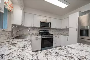 430 Sangree Rd, Ross Twp, PA 15237 - Photo 15
