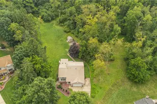 117 Sika Dr, Pittsburgh, PA 15239 - Photo 5