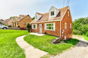 6340 Helen St, South Park, PA 15129 - Photo 3