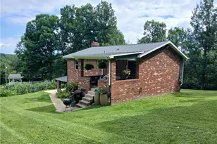 429 Dairy Farm Rd, Allegheny Township, PA 15068 - Photo 3