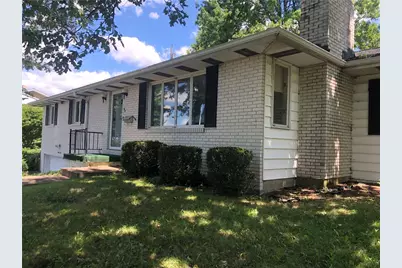 63 Roosevelt Dr, North Union Township, PA 15401 - Photo 3