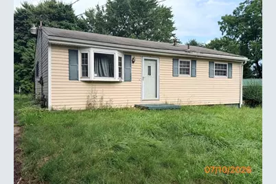 25 Lincoln Ave, Wheatland, PA 16161 - Photo 1