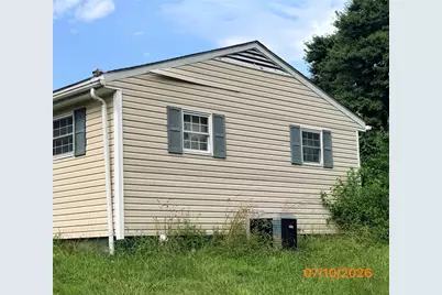 25 Lincoln Ave, Wheatland, PA 16161 - Photo 5