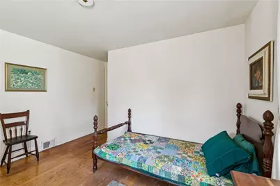 390 6th St, Beaver, PA 15009 - Photo 17