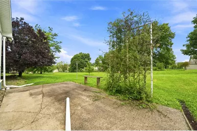 529 Cochran Drive, Hempfield Township, PA 15601 - Photo 17