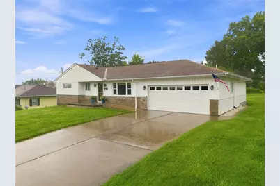 529 Cochran Drive, Hempfield Township, PA 15601 - Photo 1