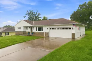 529 Cochran Dr, Hempfield Township, PA 15601 - Photo 1