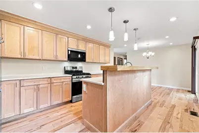 529 Cochran Drive, Hempfield Township, PA 15601 - Photo 5