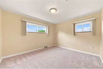 529 Cochran Drive, Hempfield Township, PA 15601 - Photo 11