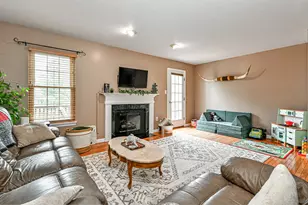 311 Fairfax Ct, Seven Fields Boro, PA 16046 - Photo 7