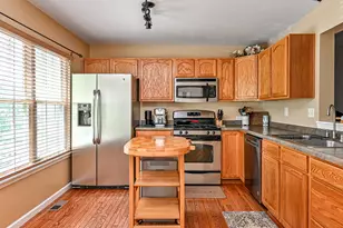311 Fairfax Ct, Seven Fields Boro, PA 16046 - Photo 11