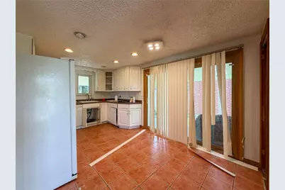 4503 Mapledale Dr, Homestead, PA 15120 - Photo 13