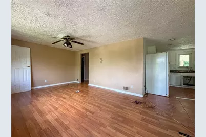 4503 Mapledale Dr, Homestead, PA 15120 - Photo 9