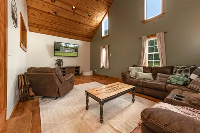 2739 Leesburg Volant Rd, Springfield Township, PA 16156 - Photo 17