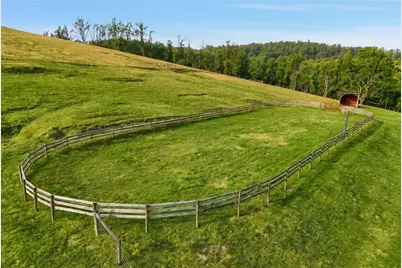 327 Sugar Run Road, Franklin Township, PA 15370 - Photo 3