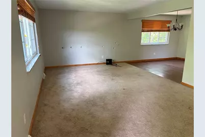 323 Morrow Dr, Pittsburgh, PA 15235 - Photo 5
