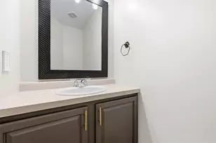 1007 Fieldstone Dr, Cecil, PA 15317 - Photo 19